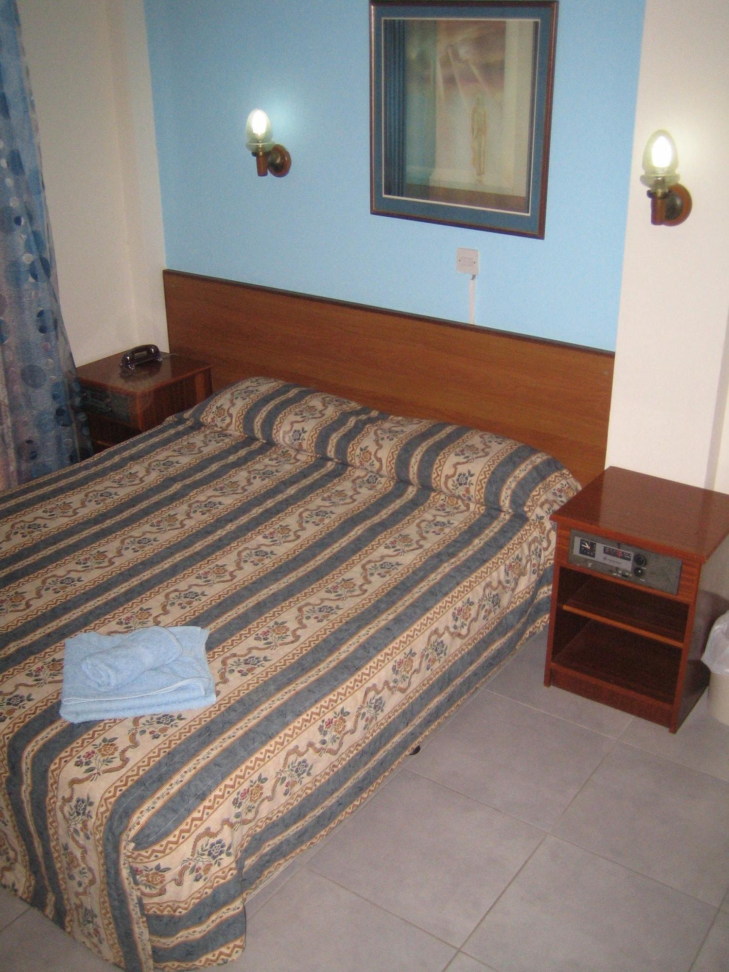 Onisillos Hotel 라르나카 외부 사진