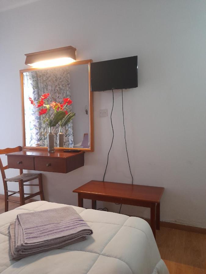 Onisillos Hotel 라르나카 외부 사진
